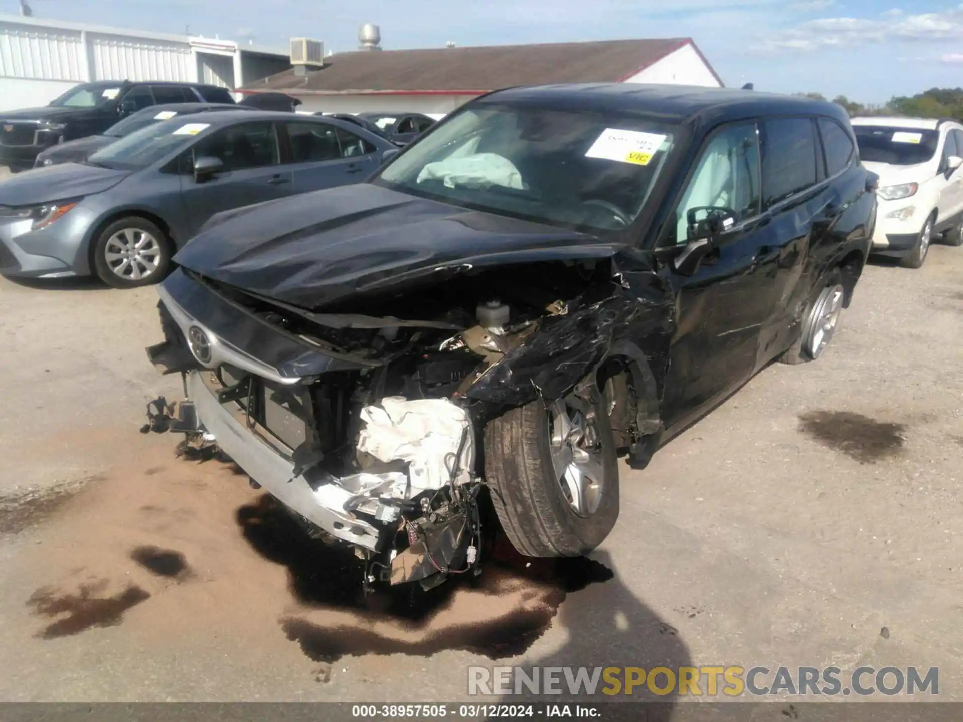 6 Photograph of a damaged car 5TDCZRAH7MS535681 TOYOTA HIGHLANDER 2021