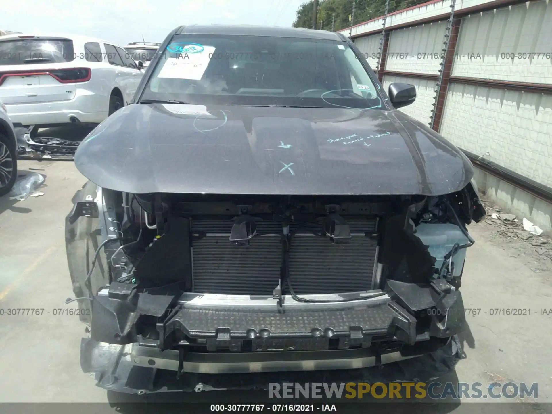 6 Photograph of a damaged car 5TDCZRAH8MS524446 TOYOTA HIGHLANDER 2021