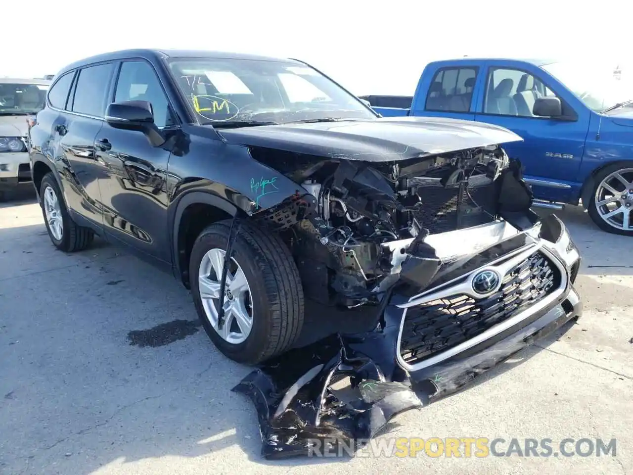 1 Photograph of a damaged car 5TDCZRAH9MS032279 TOYOTA HIGHLANDER 2021