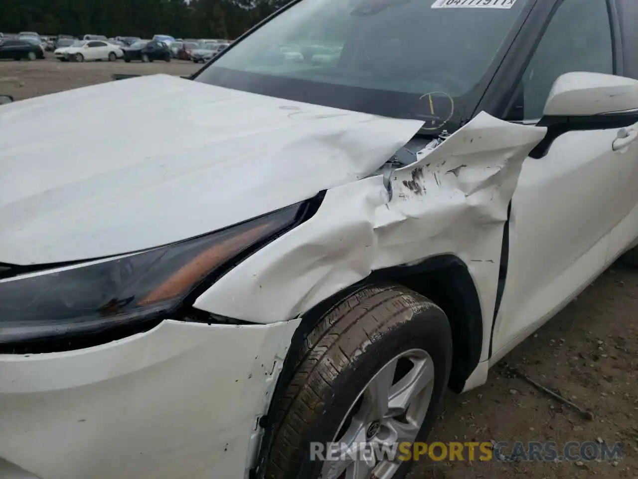 9 Photograph of a damaged car 5TDCZRAH9MS068361 TOYOTA HIGHLANDER 2021