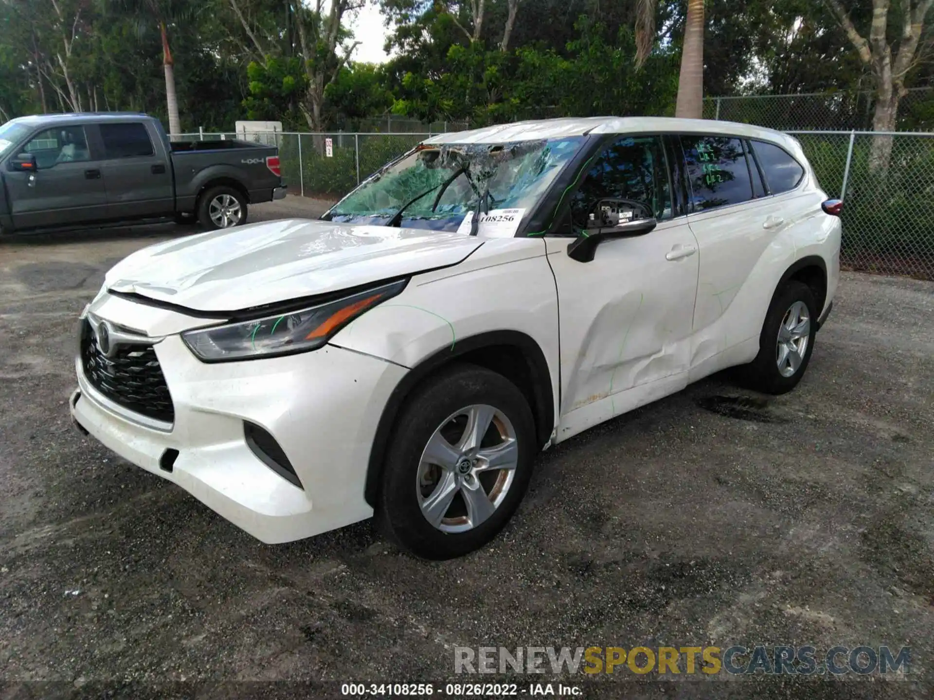 2 Photograph of a damaged car 5TDCZRAHXMS043906 TOYOTA HIGHLANDER 2021