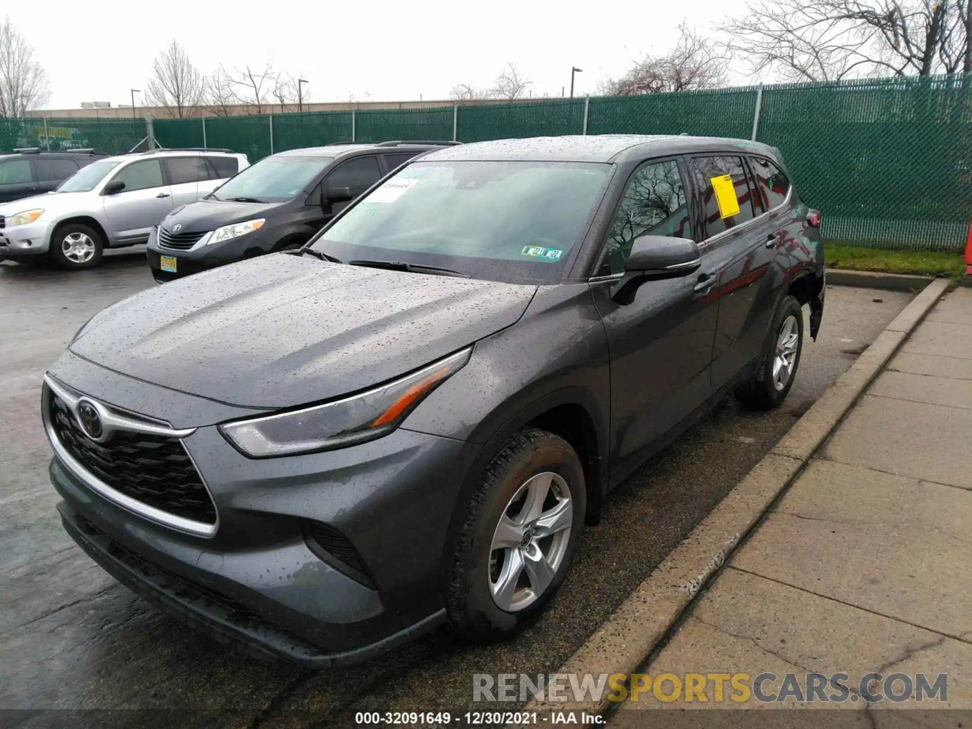 2 Photograph of a damaged car 5TDCZRBH1MS130804 TOYOTA HIGHLANDER 2021