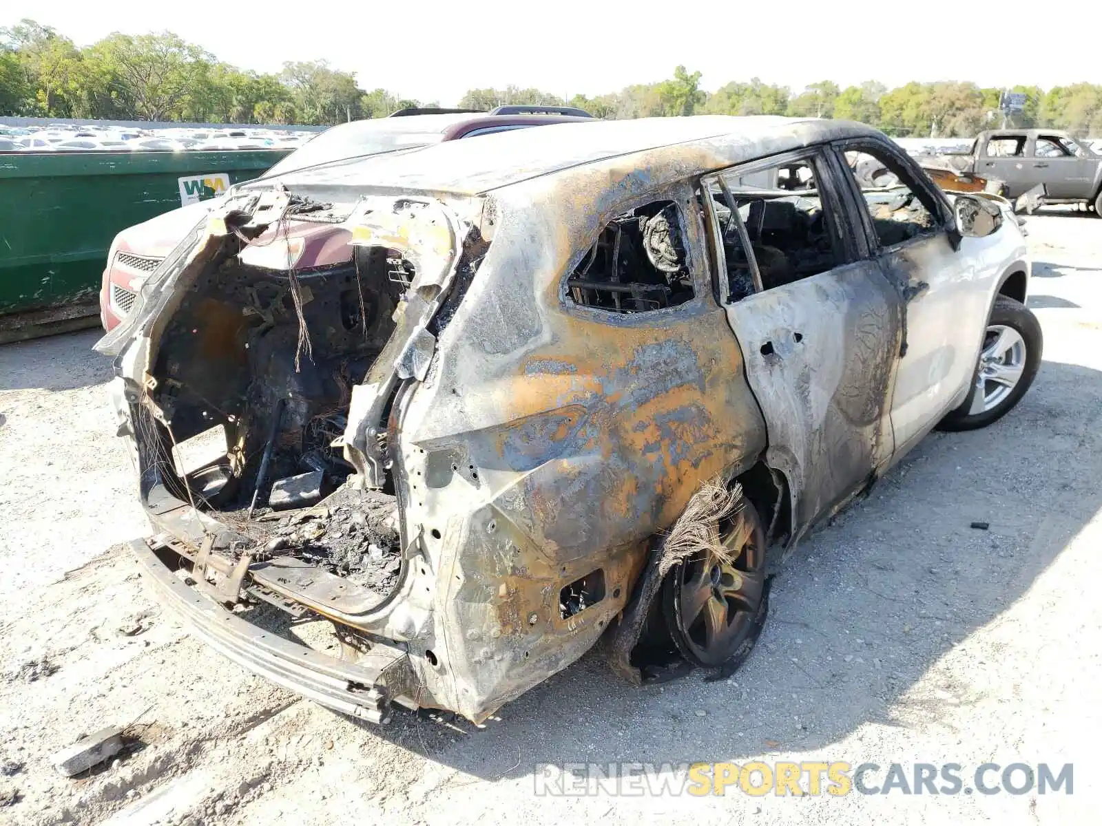 4 Photograph of a damaged car 5TDCZRBH7MS056594 TOYOTA HIGHLANDER 2021