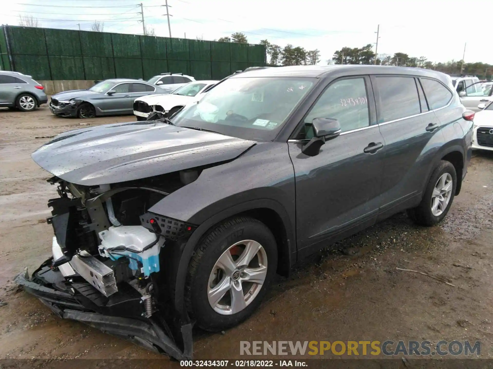 2 Photograph of a damaged car 5TDCZRBH8MS095940 TOYOTA HIGHLANDER 2021