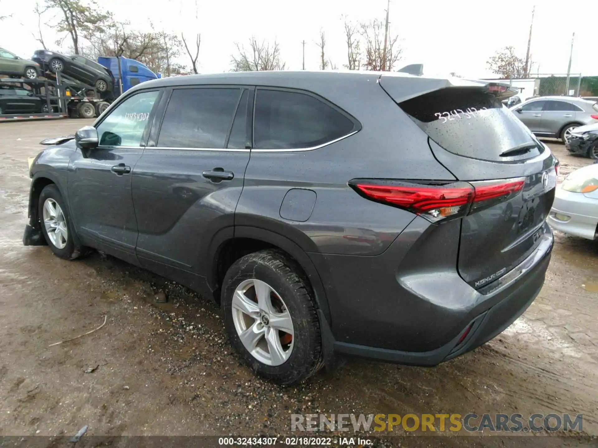 3 Photograph of a damaged car 5TDCZRBH8MS095940 TOYOTA HIGHLANDER 2021