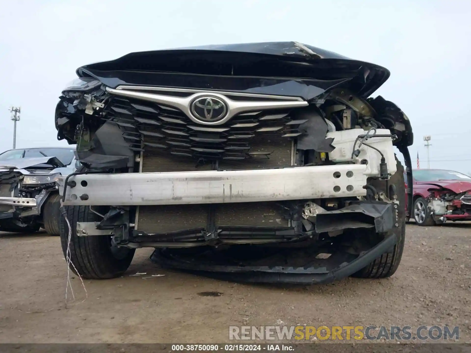 17 Photograph of a damaged car 5TDCZRBH8MS154520 TOYOTA HIGHLANDER 2021