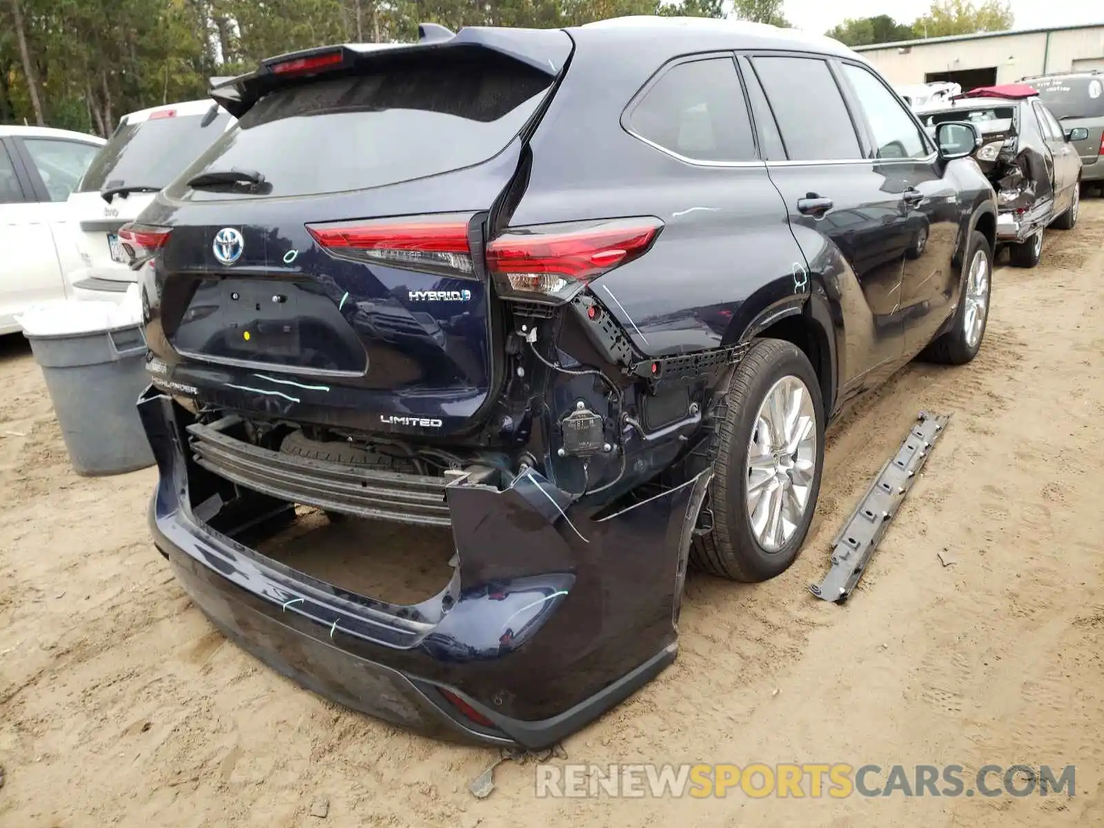 4 Photograph of a damaged car 5TDDBRCH0MS523149 TOYOTA HIGHLANDER 2021