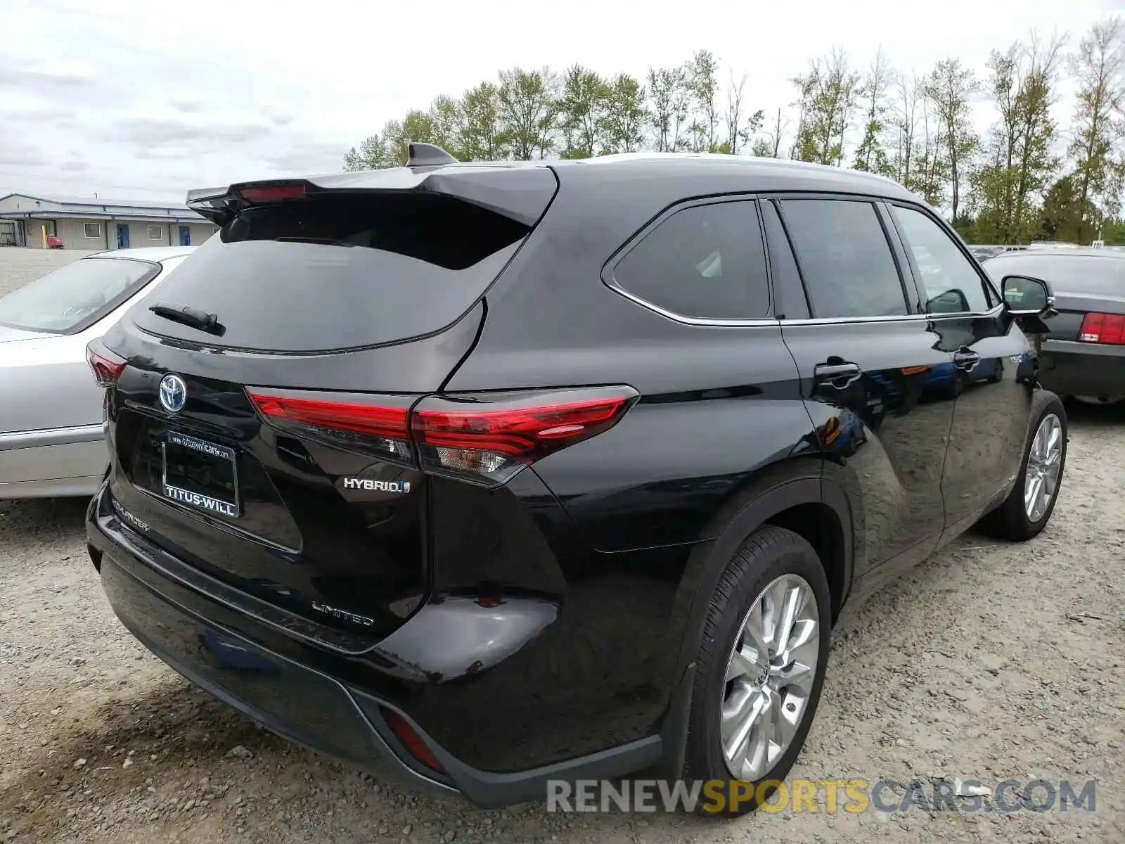 4 Photograph of a damaged car 5TDDBRCH1MS026725 TOYOTA HIGHLANDER 2021