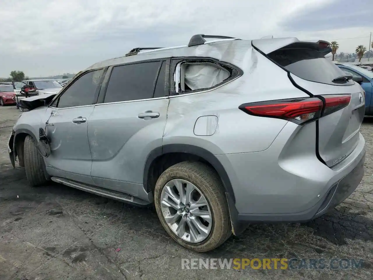 2 Photograph of a damaged car 5TDDBRCH9MS022762 TOYOTA HIGHLANDER 2021