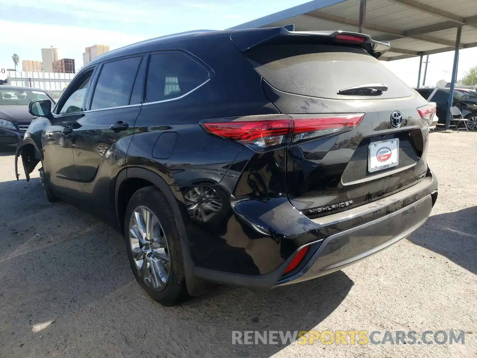 3 Photograph of a damaged car 5TDDBRCHXMS035939 TOYOTA HIGHLANDER 2021