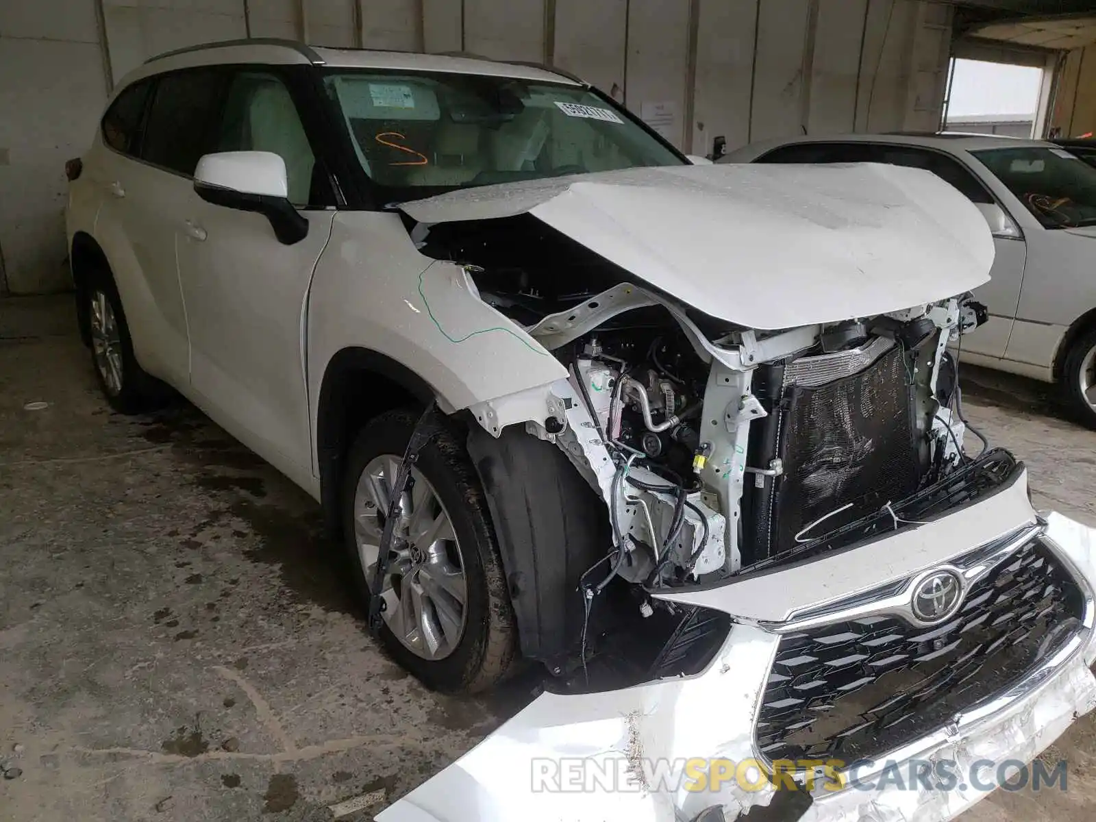 9 Photograph of a damaged car 5TDDZRBH0MS524086 TOYOTA HIGHLANDER 2021