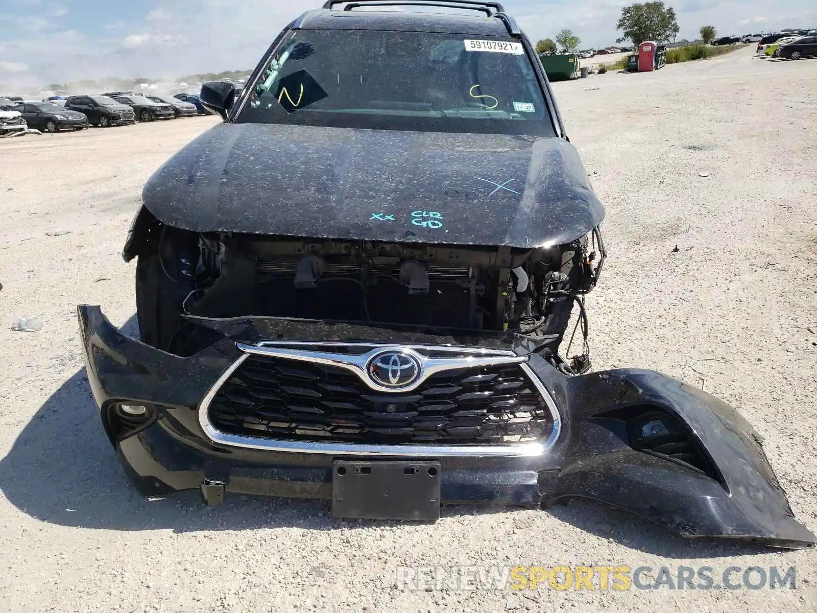 9 Photograph of a damaged car 5TDDZRBH0MS526758 TOYOTA HIGHLANDER 2021