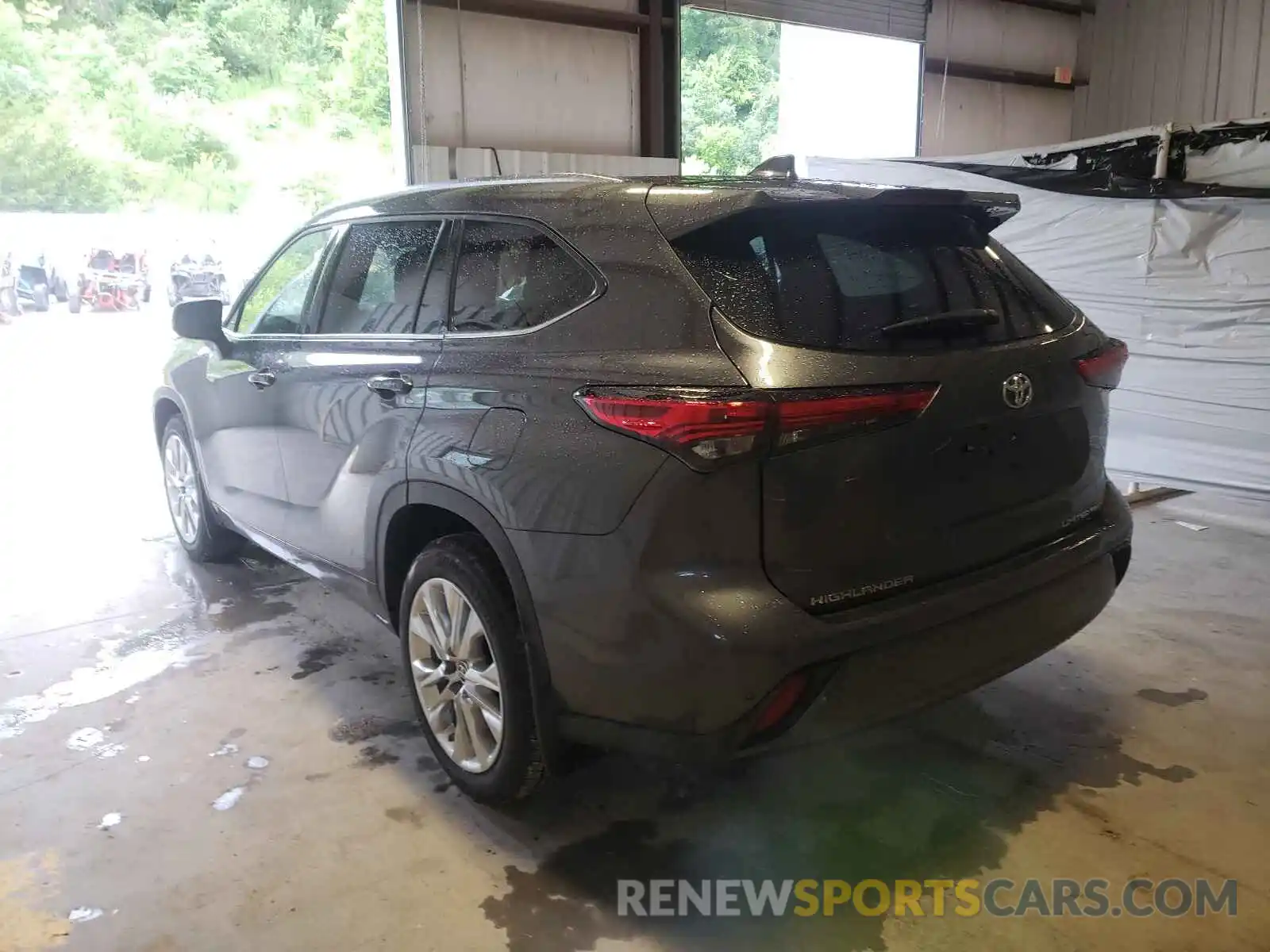 3 Photograph of a damaged car 5TDDZRBH0MS527201 TOYOTA HIGHLANDER 2021