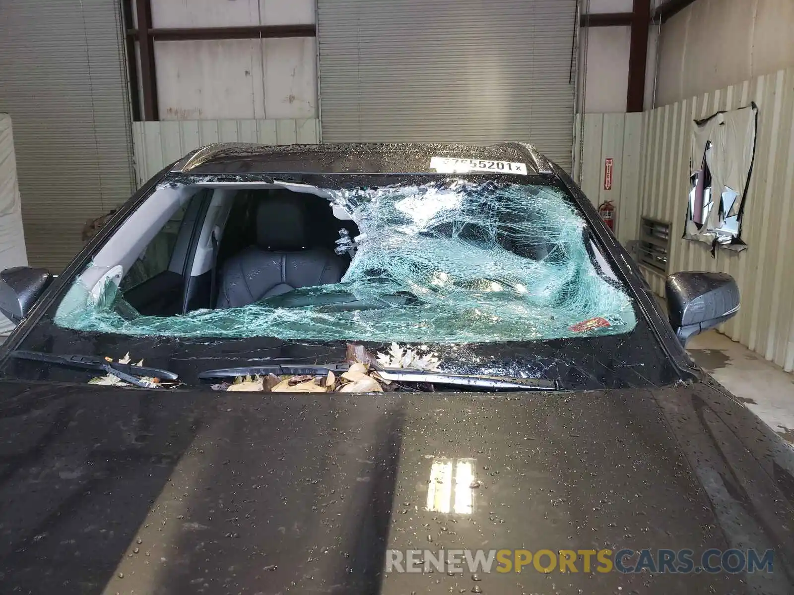 9 Photograph of a damaged car 5TDDZRBH0MS527201 TOYOTA HIGHLANDER 2021