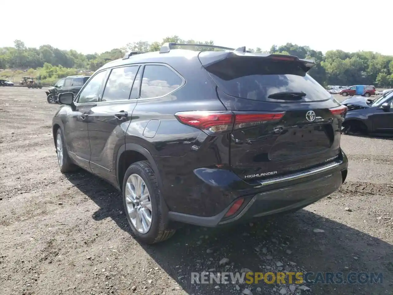 3 Photograph of a damaged car 5TDDZRBH0MS555810 TOYOTA HIGHLANDER 2021