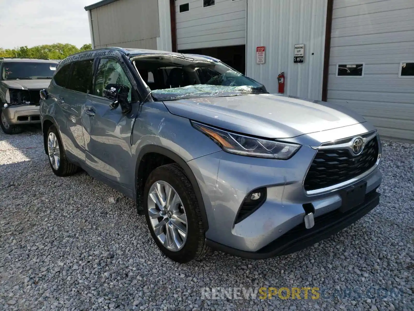 1 Photograph of a damaged car 5TDDZRBH1MS082029 TOYOTA HIGHLANDER 2021