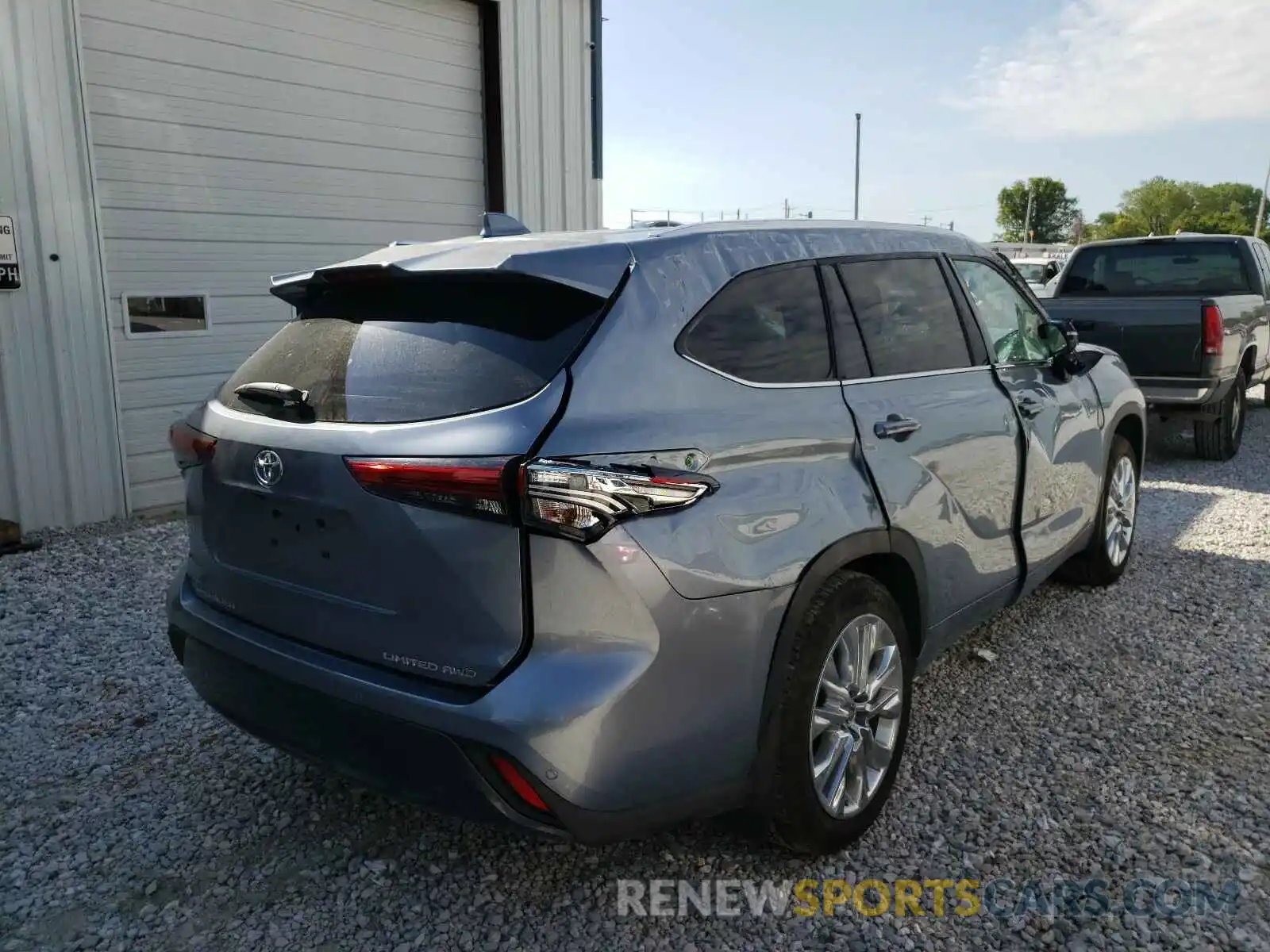 4 Photograph of a damaged car 5TDDZRBH1MS082029 TOYOTA HIGHLANDER 2021