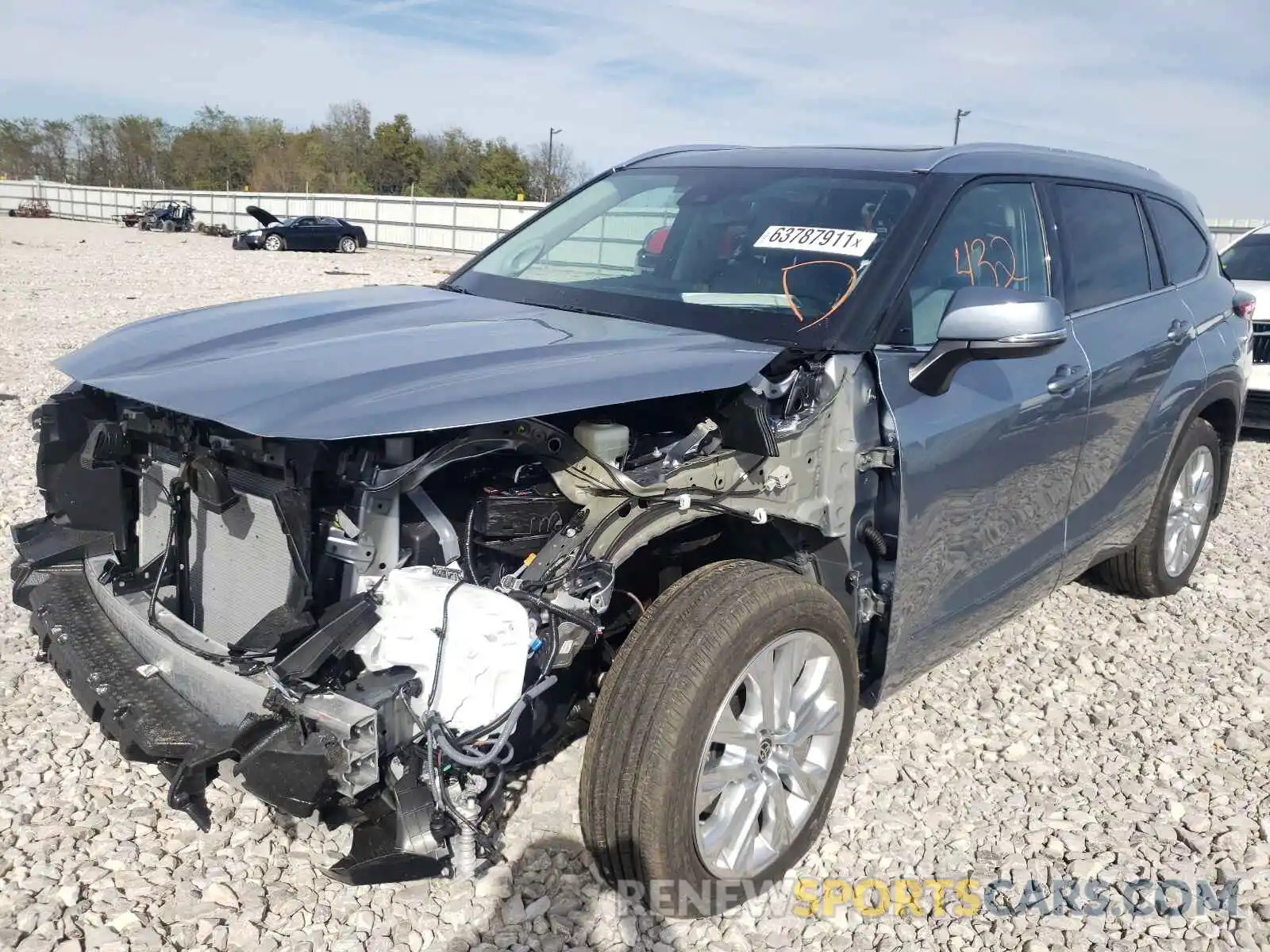 2 Photograph of a damaged car 5TDDZRBH2MS146126 TOYOTA HIGHLANDER 2021