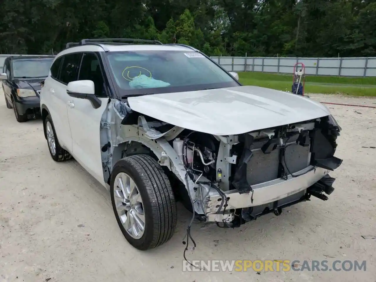 1 Photograph of a damaged car 5TDDZRBH3MS544400 TOYOTA HIGHLANDER 2021