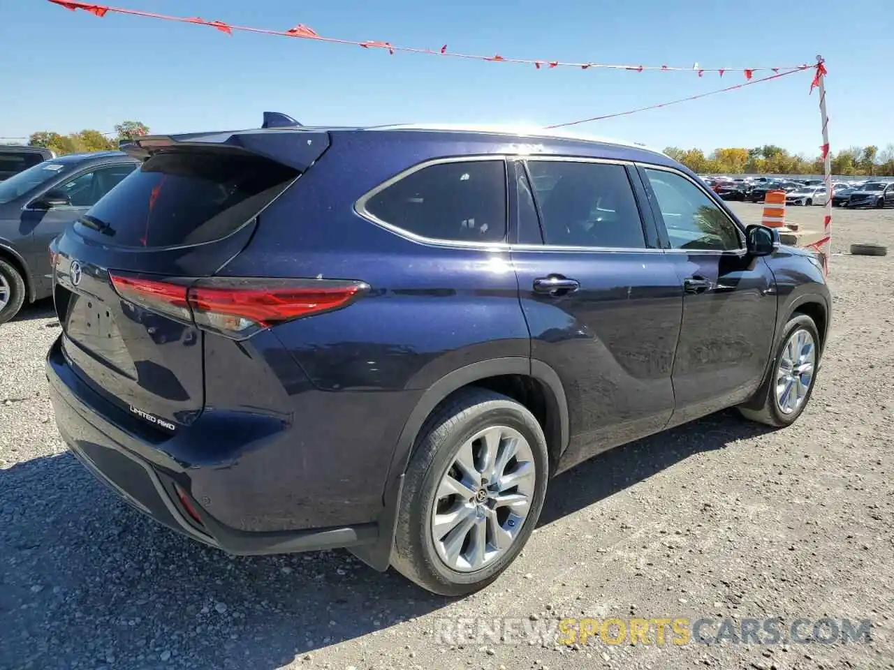 4 Photograph of a damaged car 5TDDZRBH4MS524608 TOYOTA HIGHLANDER 2021