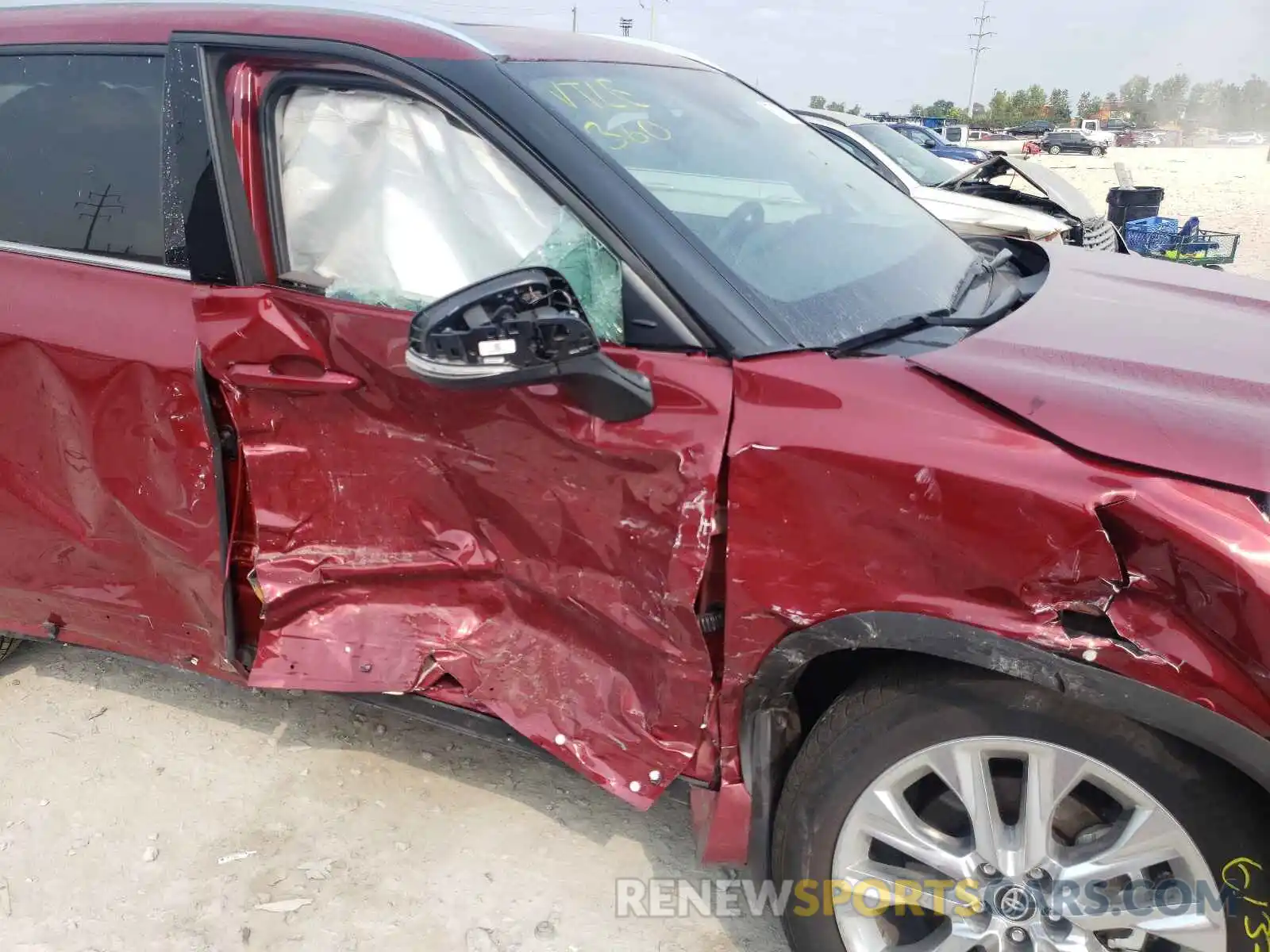 9 Photograph of a damaged car 5TDDZRBH4MS524933 TOYOTA HIGHLANDER 2021