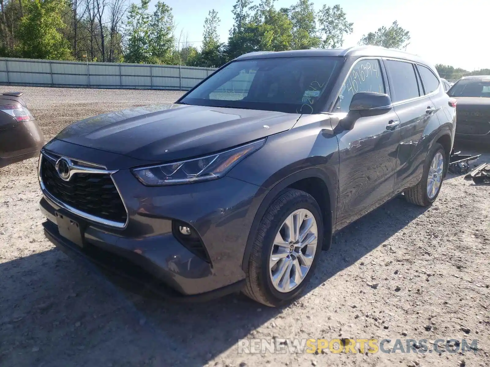 2 Photograph of a damaged car 5TDDZRBH5MS067372 TOYOTA HIGHLANDER 2021