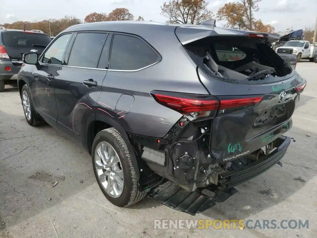 3 Photograph of a damaged car 5TDDZRBH5MS081336 TOYOTA HIGHLANDER 2021