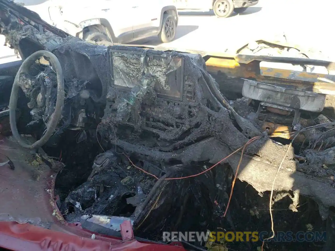 9 Photograph of a damaged car 5TDDZRBH5MS131975 TOYOTA HIGHLANDER 2021