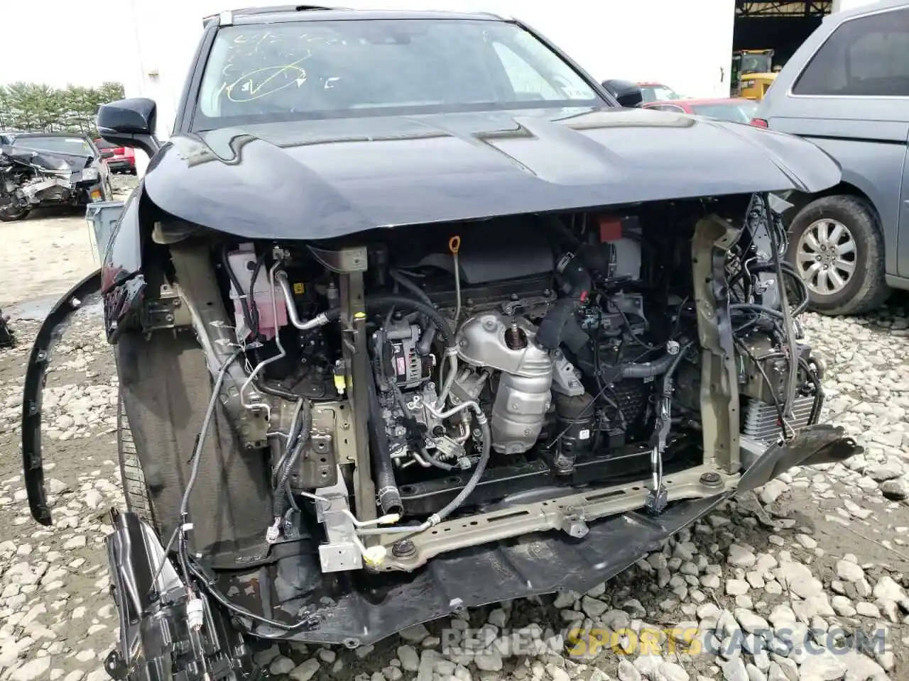 9 Photograph of a damaged car 5TDDZRBH6MS083810 TOYOTA HIGHLANDER 2021