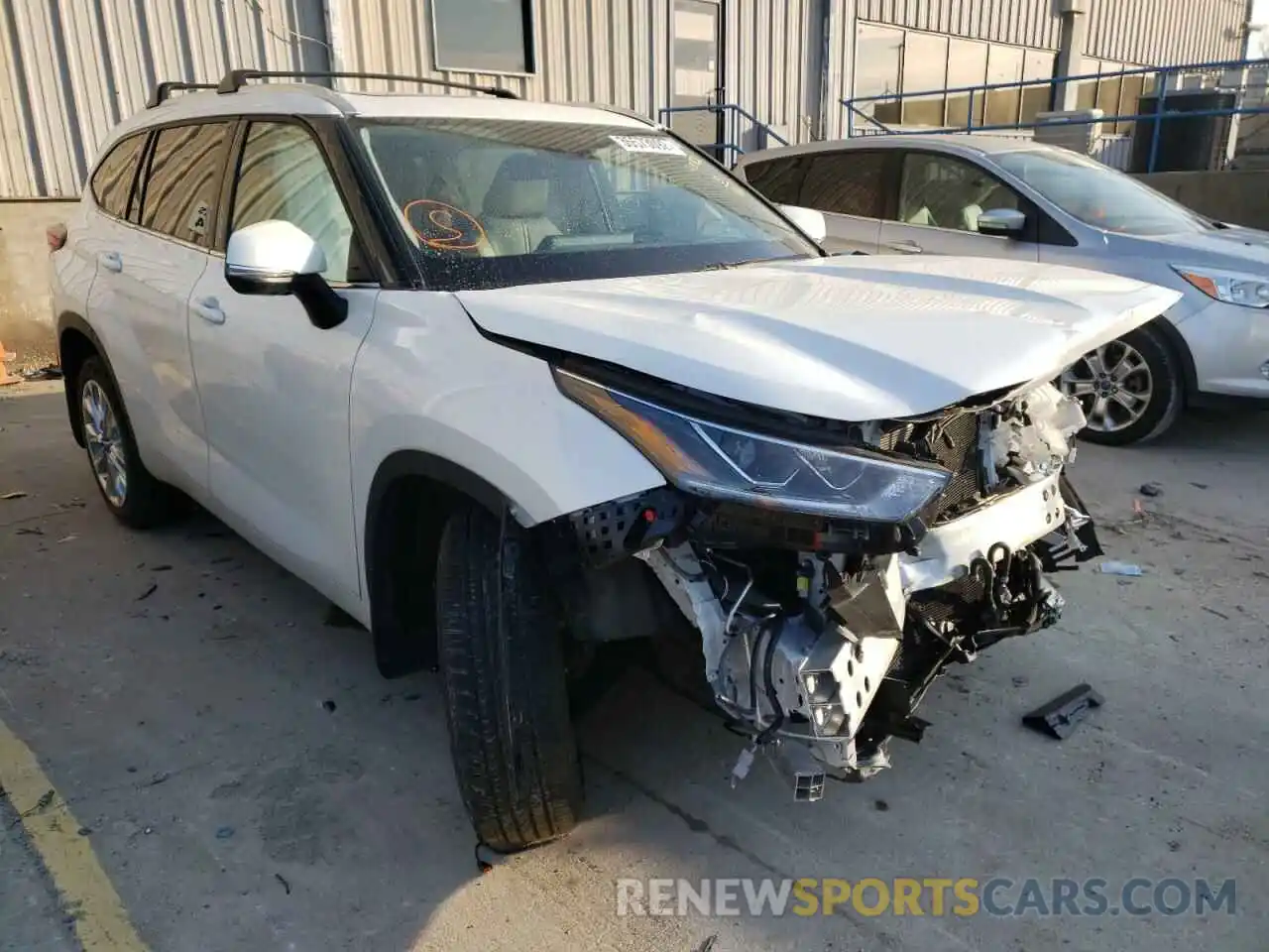 1 Photograph of a damaged car 5TDDZRBH6MS084083 TOYOTA HIGHLANDER 2021