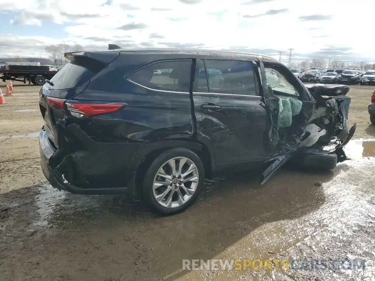 3 Photograph of a damaged car 5TDDZRBH6MS098565 TOYOTA HIGHLANDER 2021