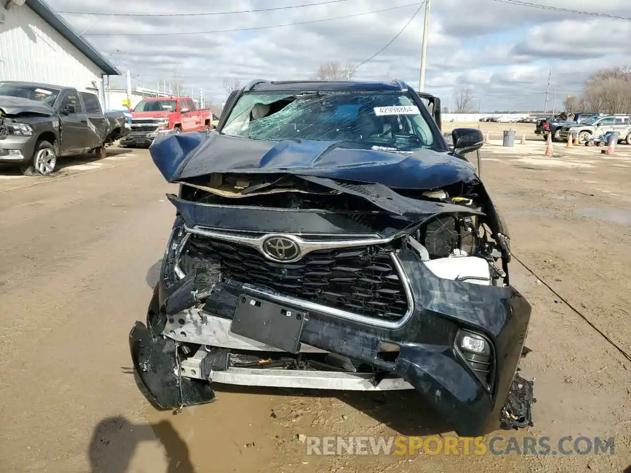 5 Photograph of a damaged car 5TDDZRBH6MS098565 TOYOTA HIGHLANDER 2021