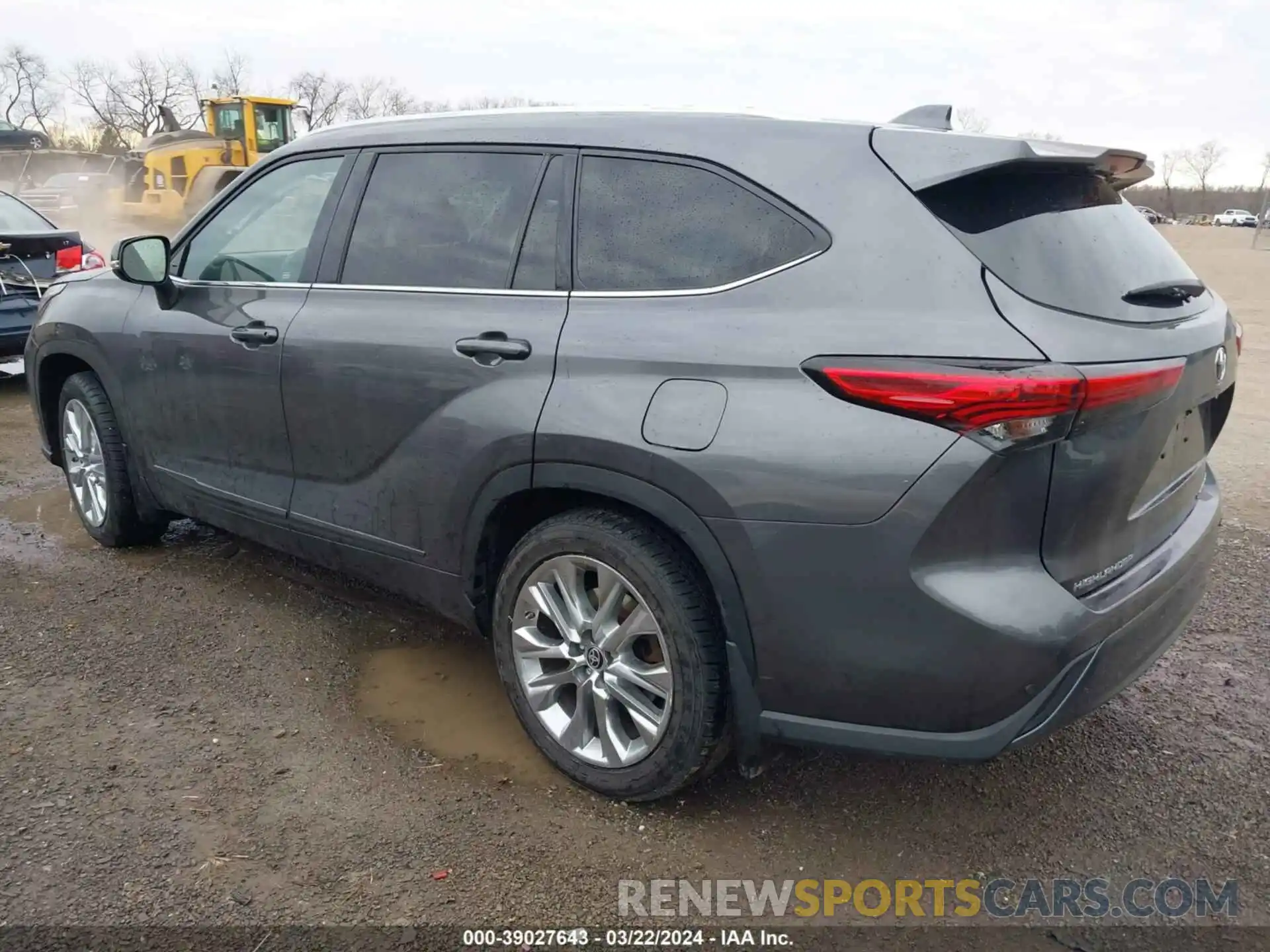 3 Photograph of a damaged car 5TDDZRBH6MS539093 TOYOTA HIGHLANDER 2021