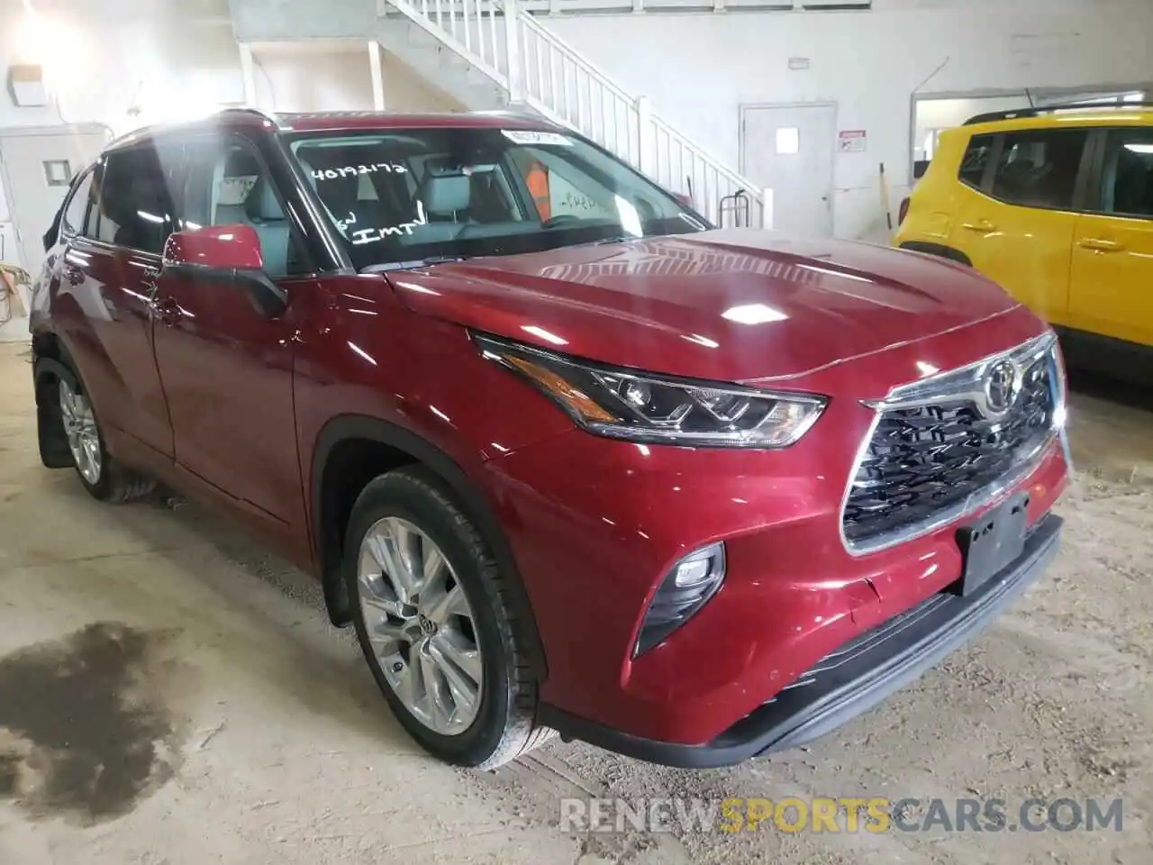 1 Photograph of a damaged car 5TDDZRBH6MS540762 TOYOTA HIGHLANDER 2021