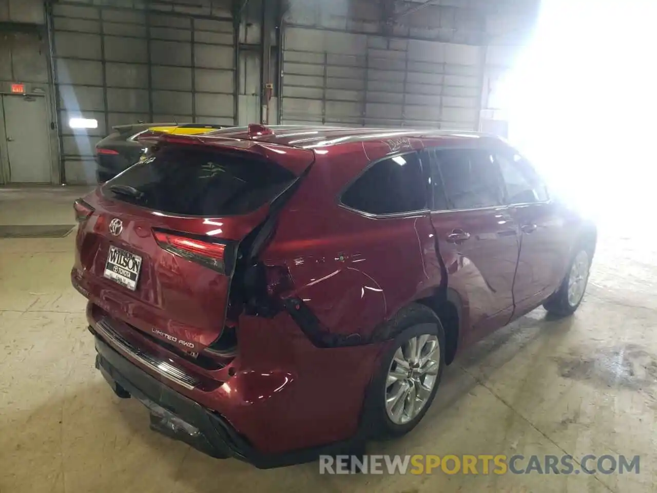 4 Photograph of a damaged car 5TDDZRBH6MS540762 TOYOTA HIGHLANDER 2021