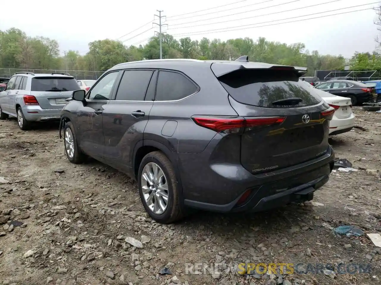 3 Photograph of a damaged car 5TDDZRBH6MS545010 TOYOTA HIGHLANDER 2021