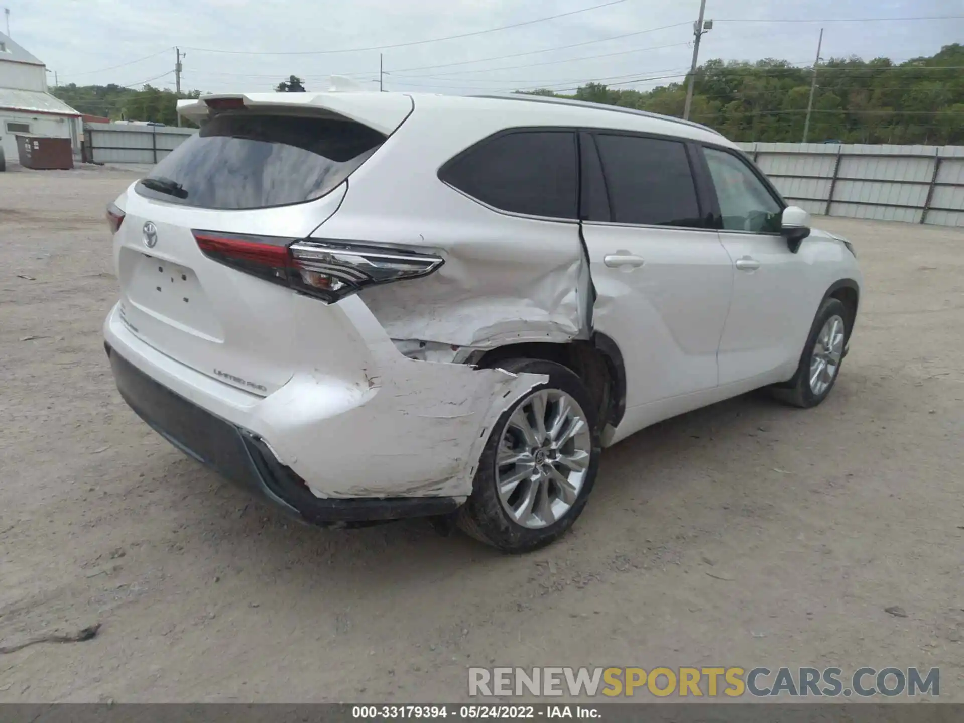 4 Photograph of a damaged car 5TDDZRBH6MS549199 TOYOTA HIGHLANDER 2021