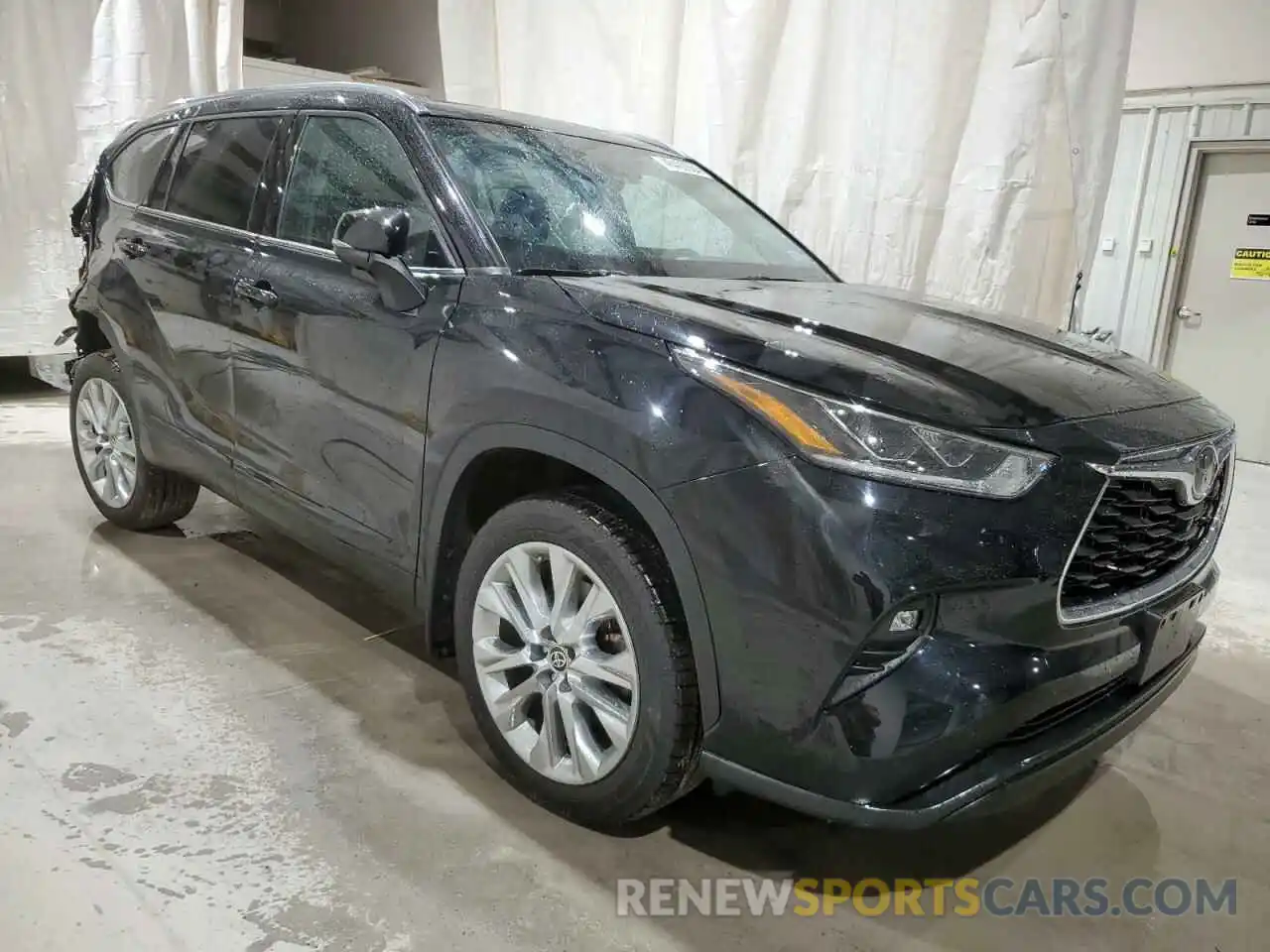 4 Photograph of a damaged car 5TDDZRBH7MS061749 TOYOTA HIGHLANDER 2021