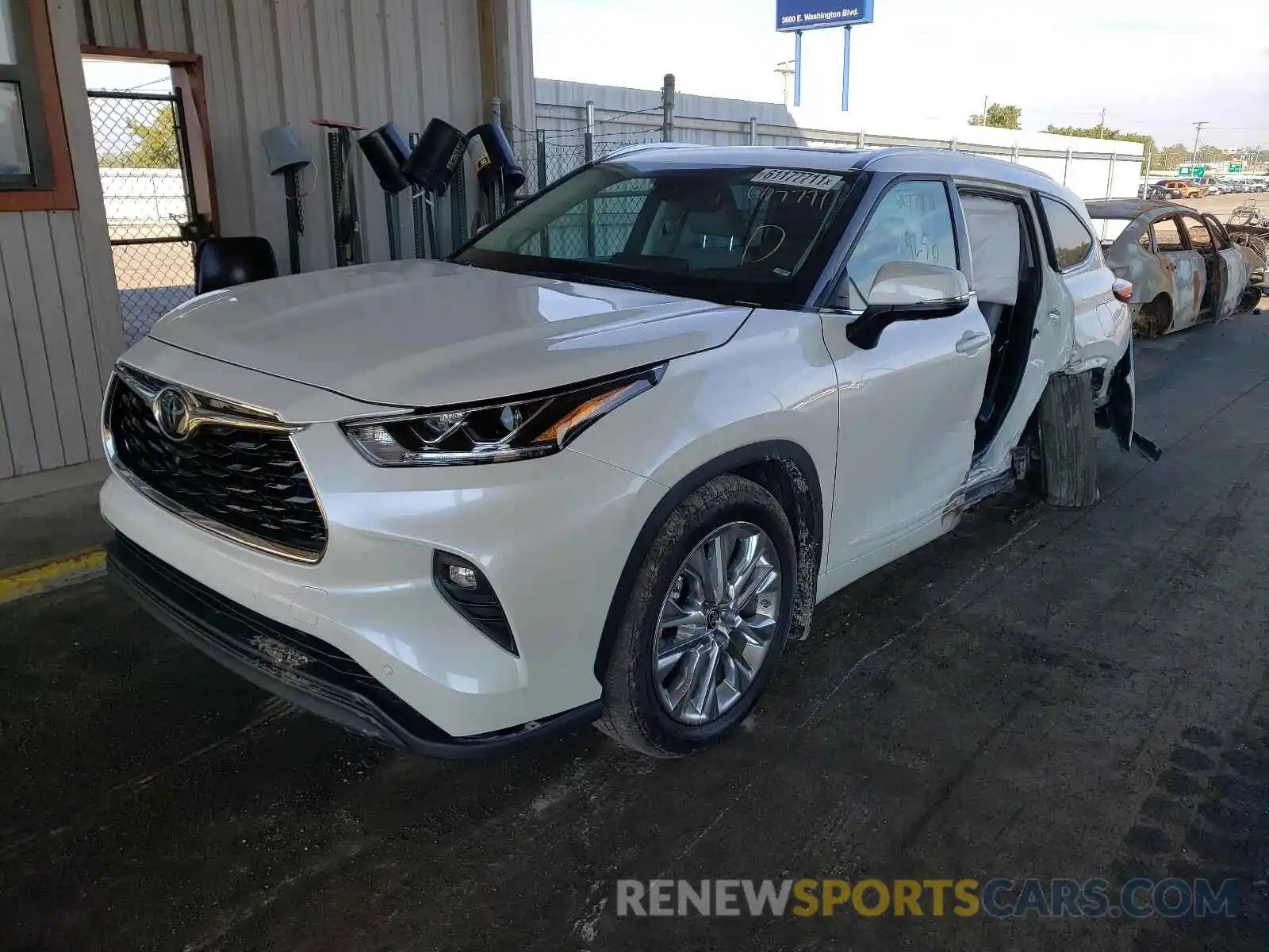 2 Photograph of a damaged car 5TDDZRBH7MS082553 TOYOTA HIGHLANDER 2021