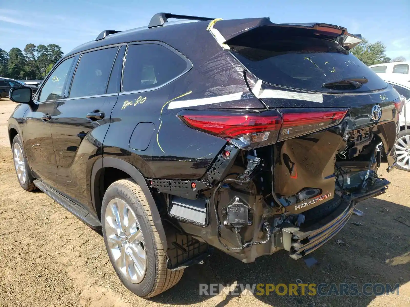 3 Photograph of a damaged car 5TDDZRBH7MS096954 TOYOTA HIGHLANDER 2021