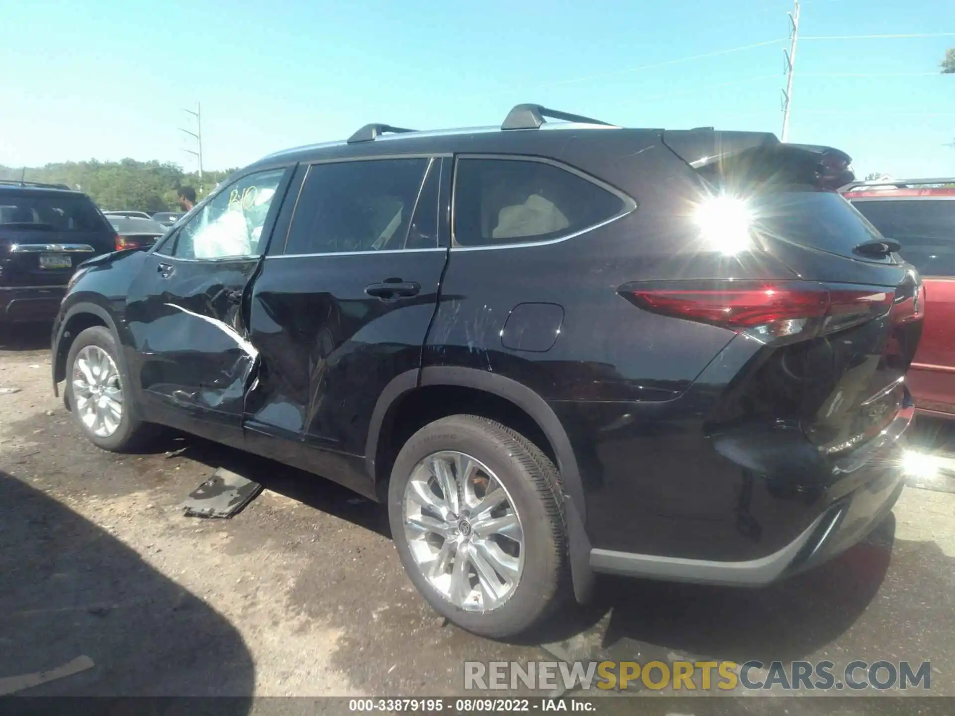 3 Photograph of a damaged car 5TDDZRBH7MS119701 TOYOTA HIGHLANDER 2021