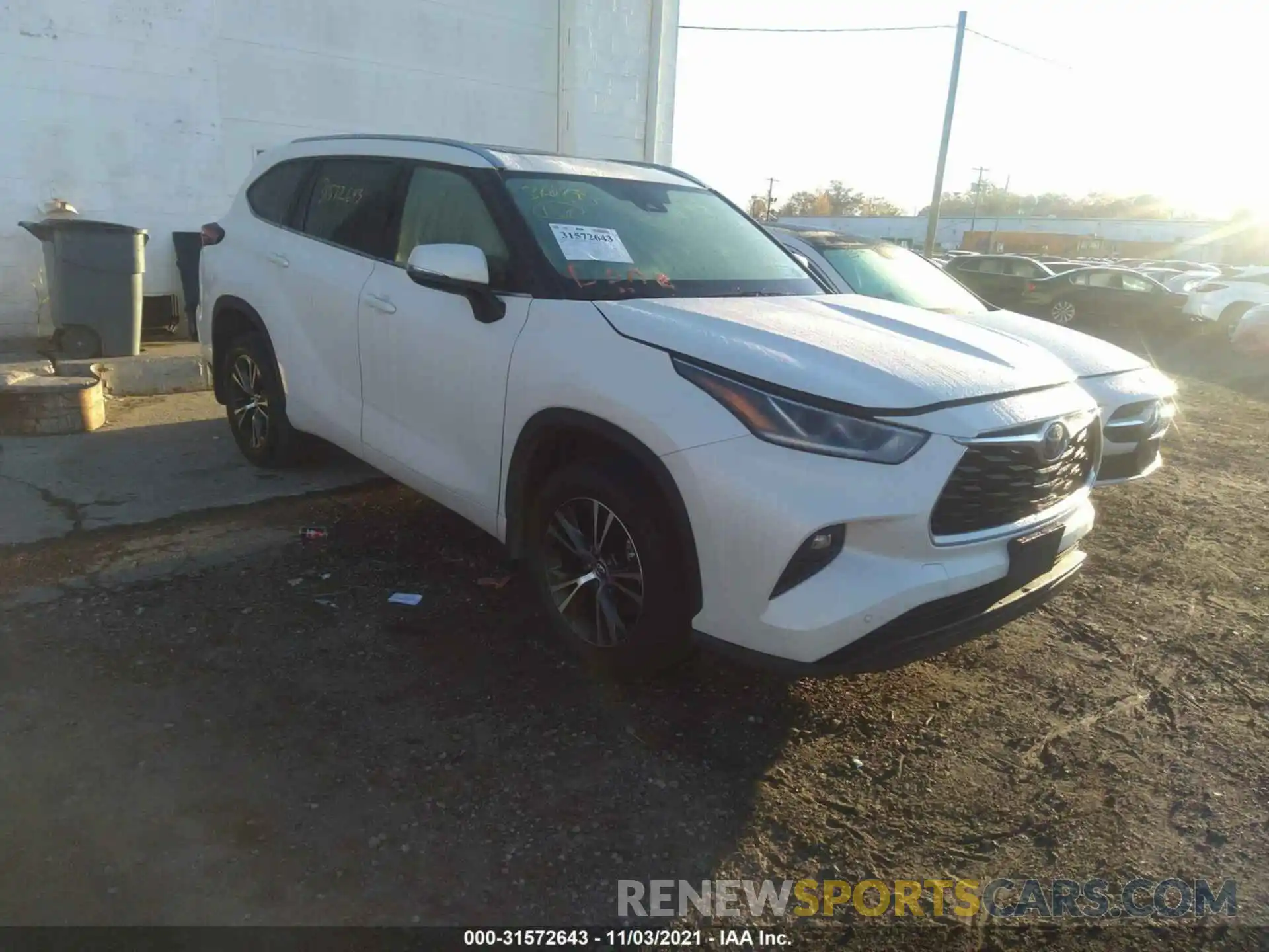 1 Photograph of a damaged car 5TDDZRBH7MS524280 TOYOTA HIGHLANDER 2021