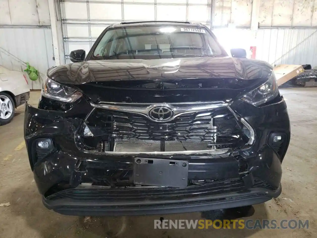 9 Photograph of a damaged car 5TDDZRBH8MS138581 TOYOTA HIGHLANDER 2021