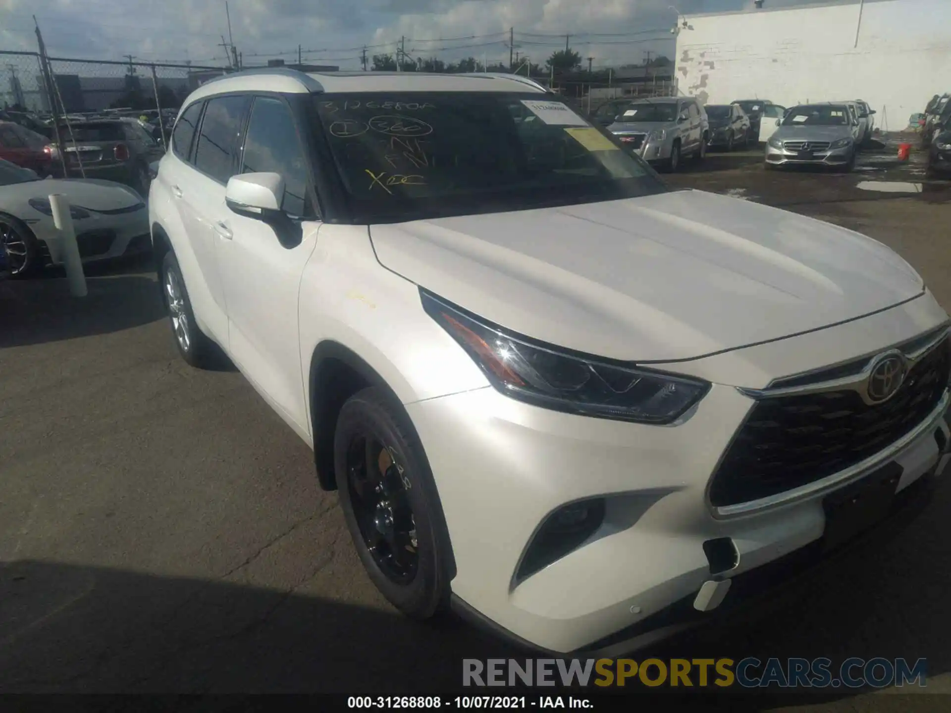 1 Photograph of a damaged car 5TDDZRBH9MS141036 TOYOTA HIGHLANDER 2021