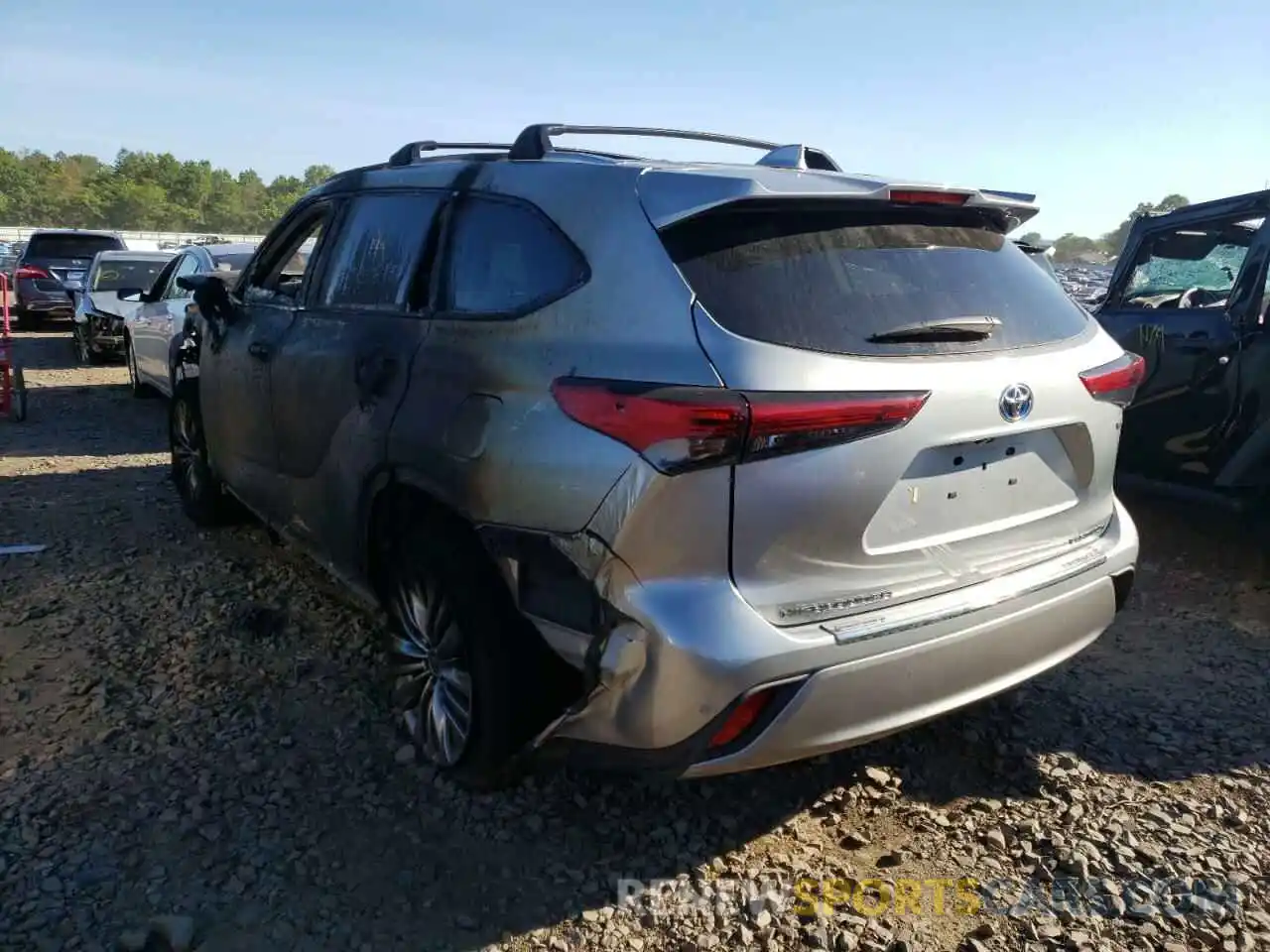 3 Photograph of a damaged car 5TDEBRCH0MS035677 TOYOTA HIGHLANDER 2021