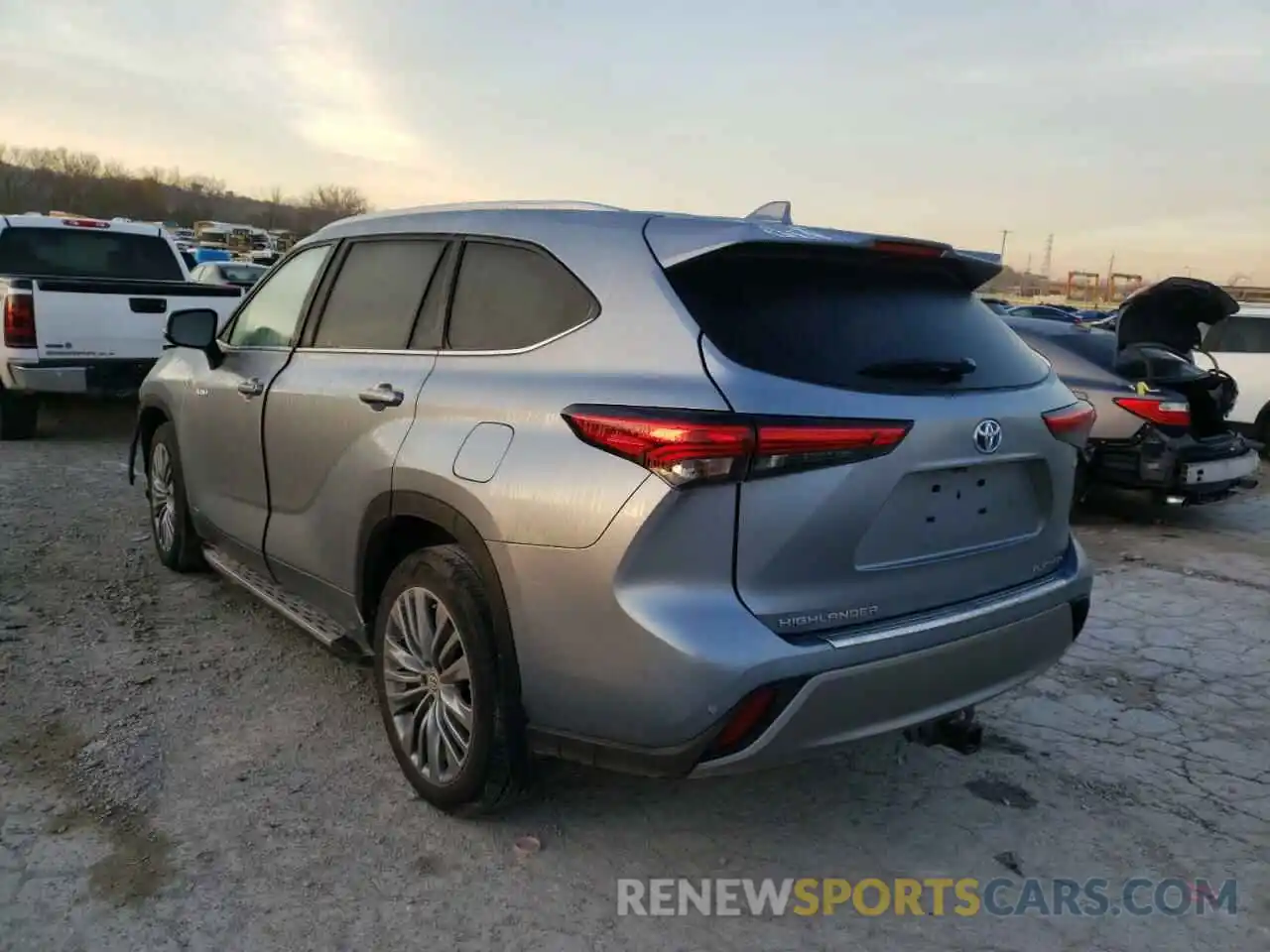 3 Photograph of a damaged car 5TDEBRCH0MS053046 TOYOTA HIGHLANDER 2021