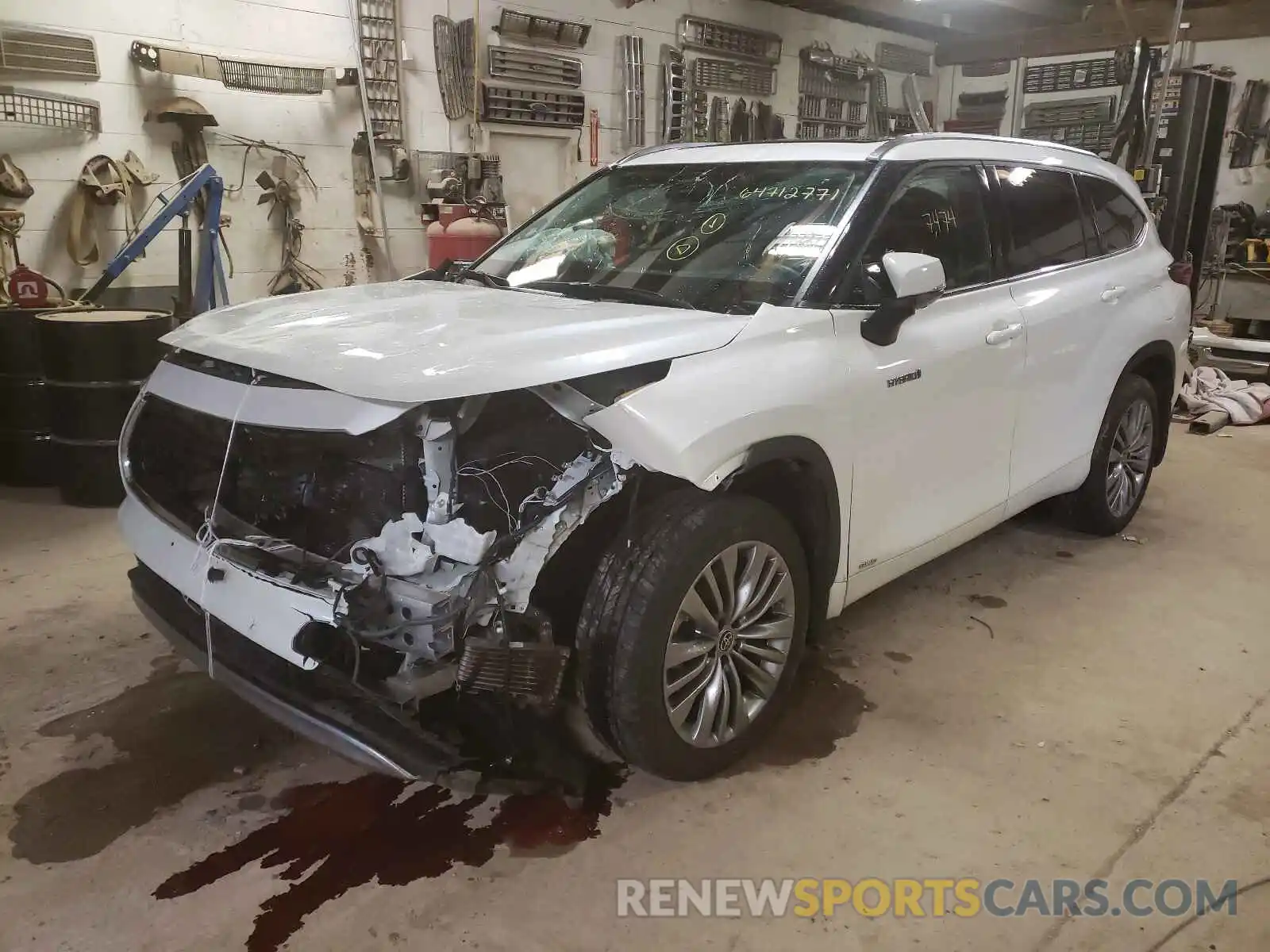 2 Photograph of a damaged car 5TDEBRCH1MS023683 TOYOTA HIGHLANDER 2021