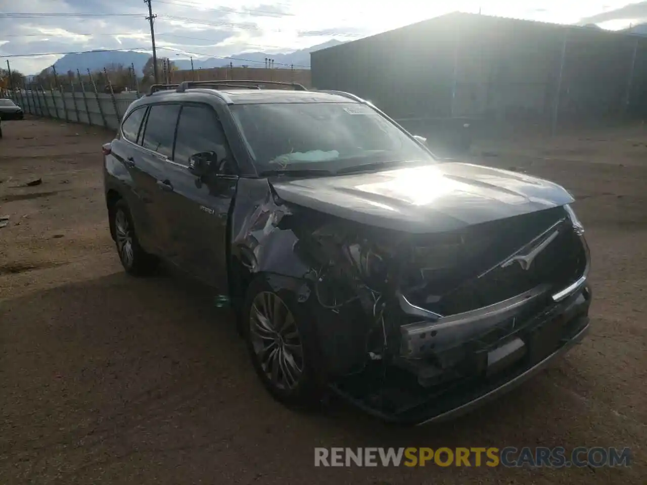 1 Photograph of a damaged car 5TDEBRCH2MS041898 TOYOTA HIGHLANDER 2021