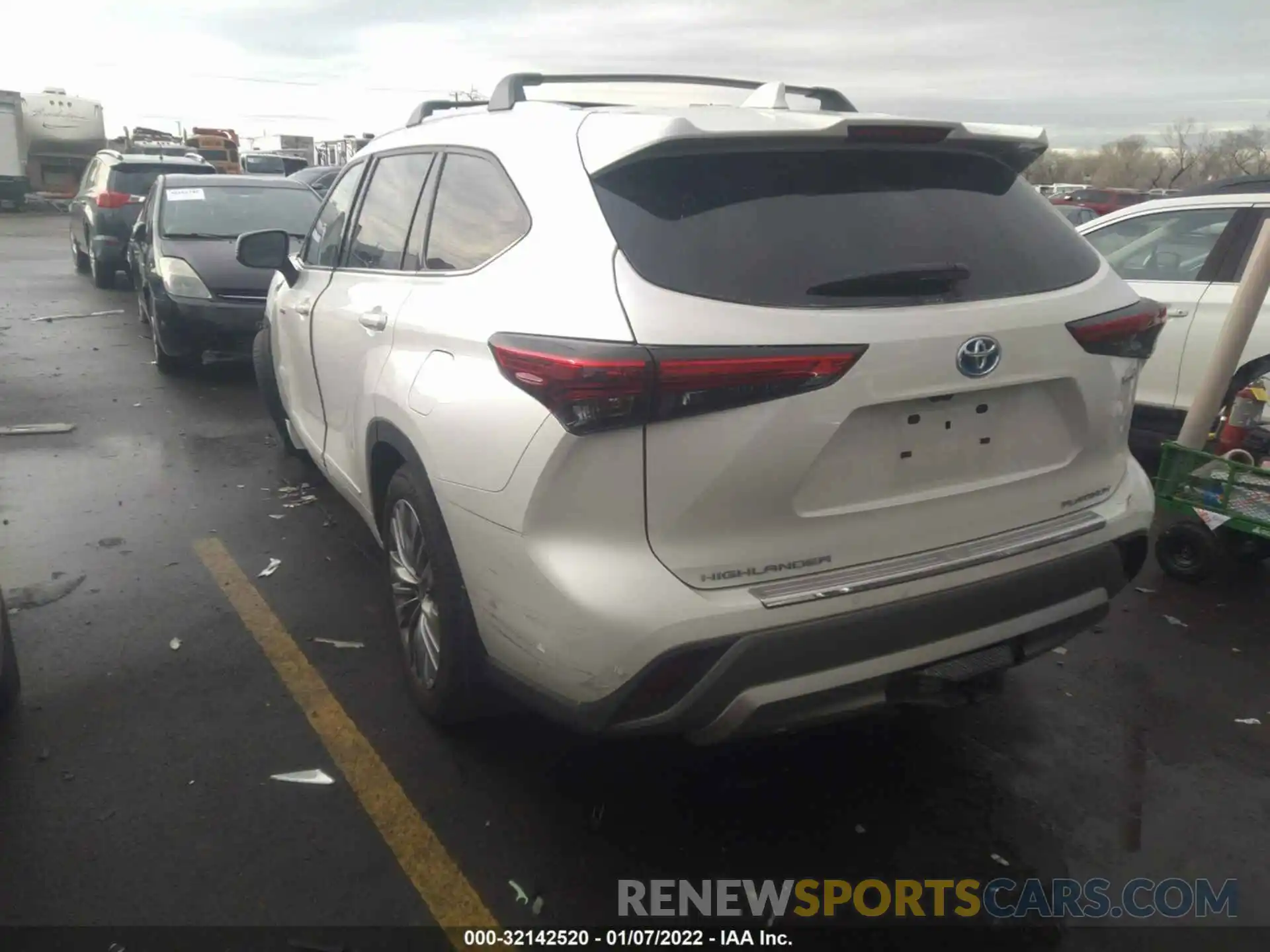 3 Photograph of a damaged car 5TDEBRCH3MS029369 TOYOTA HIGHLANDER 2021