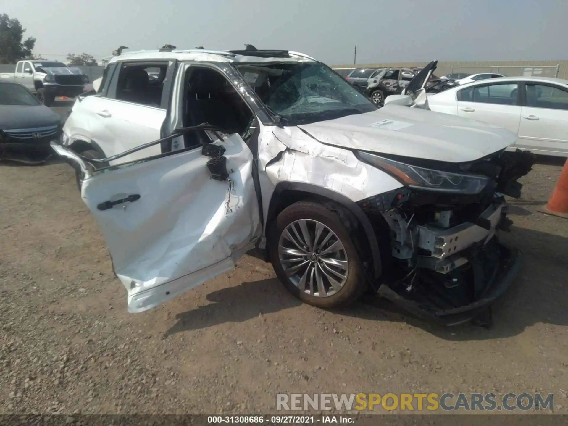 1 Photograph of a damaged car 5TDEBRCH3MS030473 TOYOTA HIGHLANDER 2021